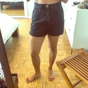 Zara high waist mom black short jean/ denim.